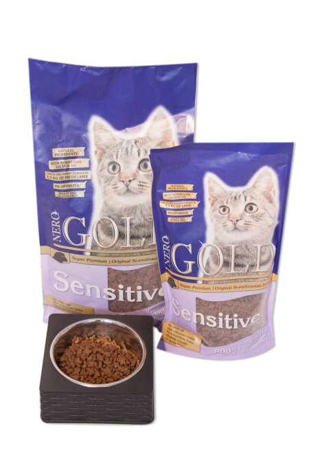 knoflook Buitenshuis snorkel Kattenbrokken tegen blaasgruis: Nero Gold Kat Sensitive 800 gr. - Nero Gold